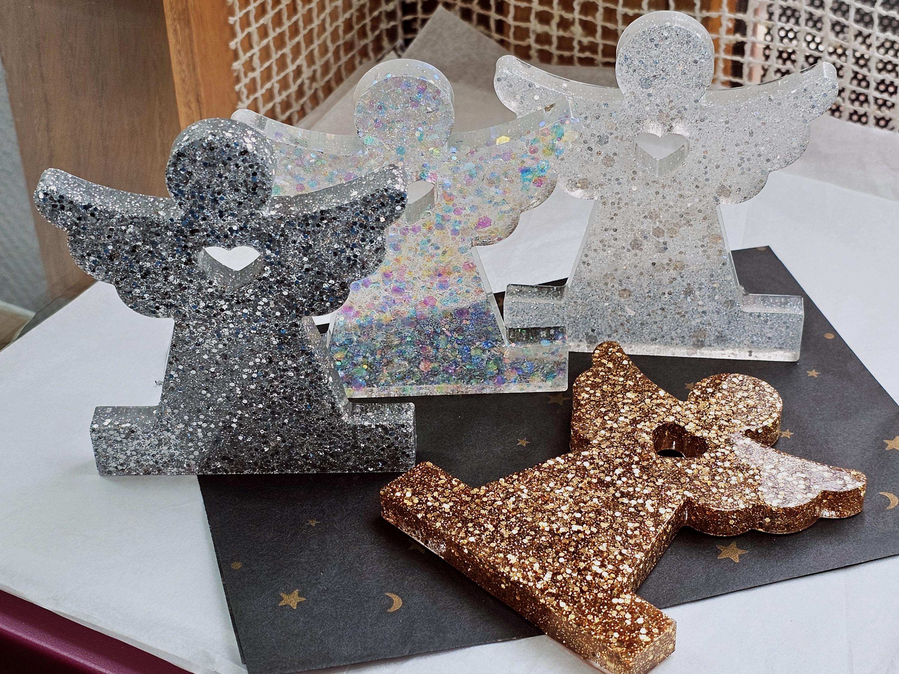 Statuette décorative ange gardien coeur en résine & paillettes. Cadeau unique original – Création artisanale et lumineuse Résine-moi Un Chat